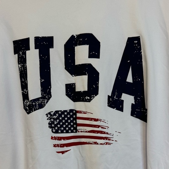 SHEIN Curve White Short Sleeve Tee Distressed USA with Flag Size 1XL NWOT ☀️ - Picture 8 of 10
